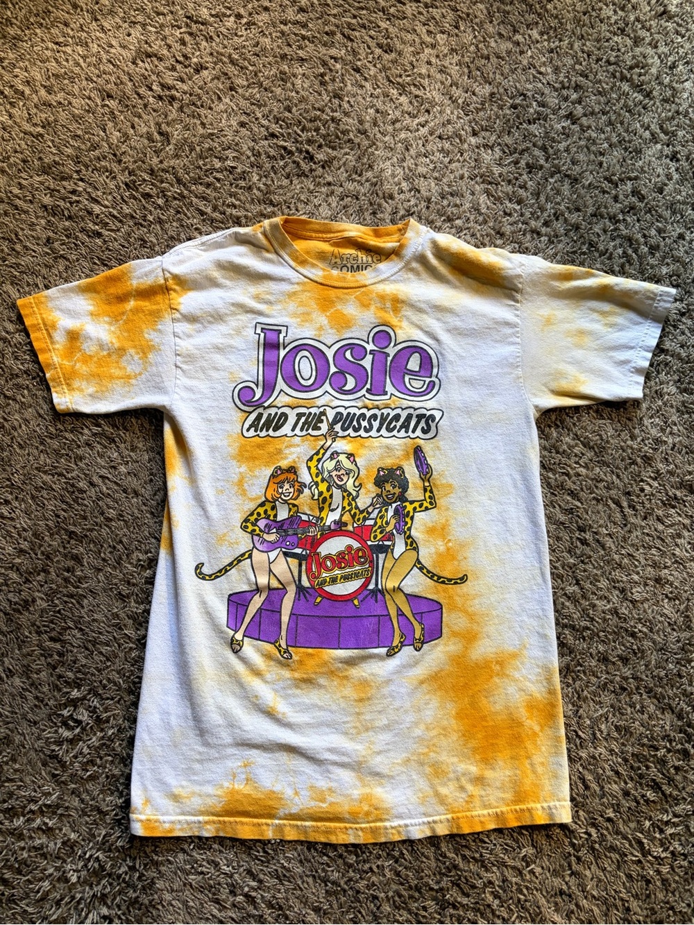 Arche Josie and the Pussycats Tie-Dye Graphic Tee - White & Yellow